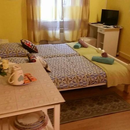 Studio And Rooms Korzo Rijeka Luaran gambar