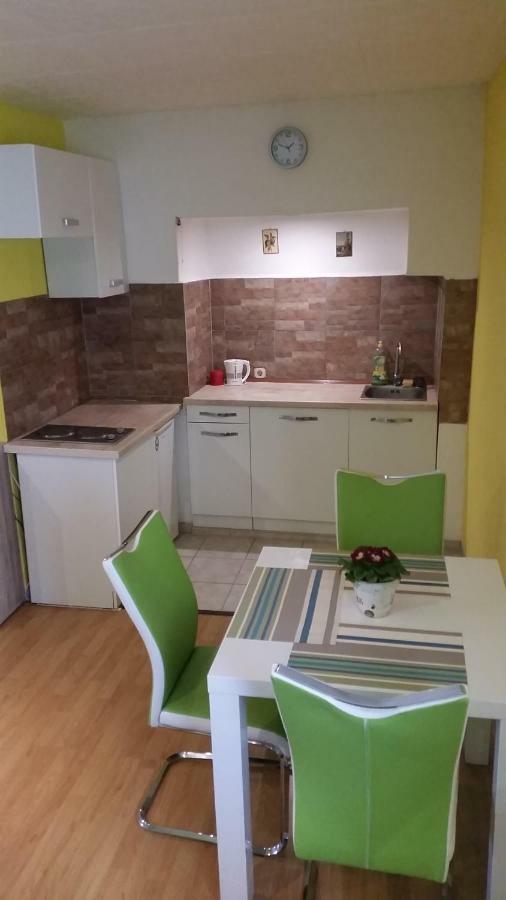 Studio And Rooms Korzo Rijeka Luaran gambar